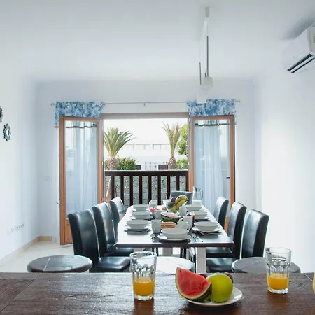 Stylish 6 Bedroom Princesa - Heated Pool - Near & Waterparks