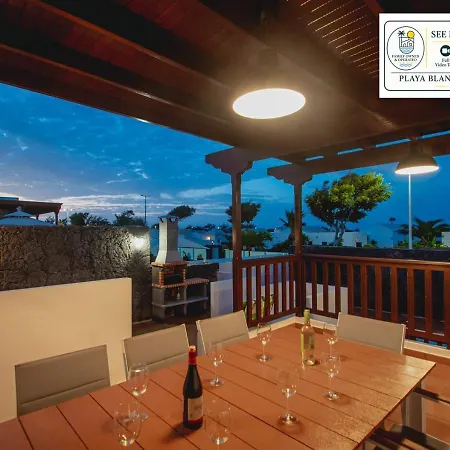 Stylish 6 Bedroom Princesa - Heated Pool - Near & Waterparks * Playa Blanca (Lanzarote)