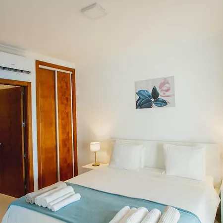 Stylish 6 Bedroom Princesa - Hot Tub - Heated Pool - Near & Waterparks 플라야블랑카