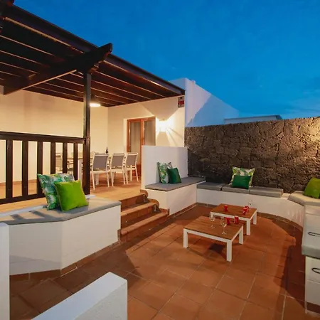 Stylish 6 Bedroom Princesa - Hot Tub - Heated Pool - Near & Waterparks 빌라